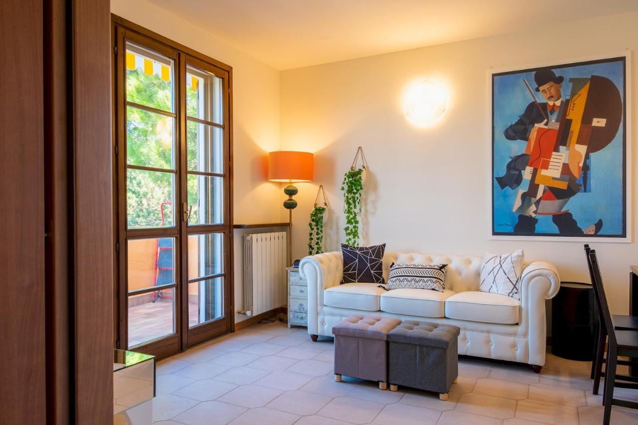 La Casa Sul Porto - Italian Homing Apartment ซีร์มิโอเน ภายนอก รูปภาพ