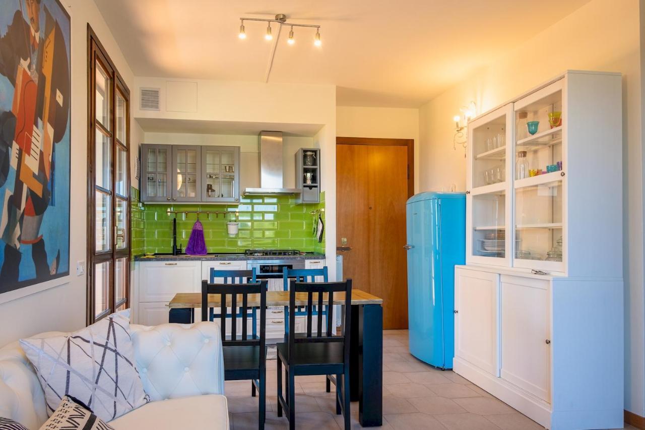 La Casa Sul Porto - Italian Homing Apartment ซีร์มิโอเน ภายนอก รูปภาพ