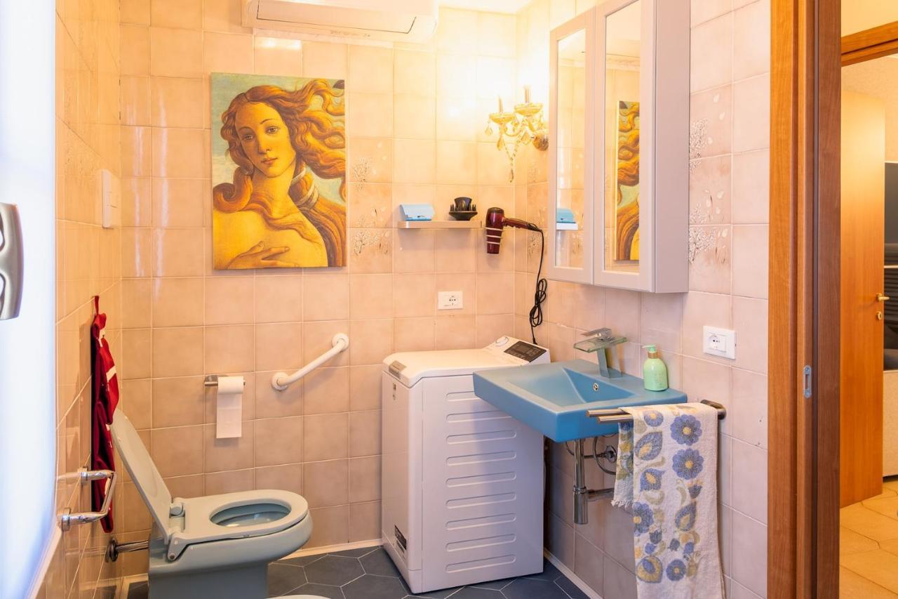 La Casa Sul Porto - Italian Homing Apartment ซีร์มิโอเน ภายนอก รูปภาพ