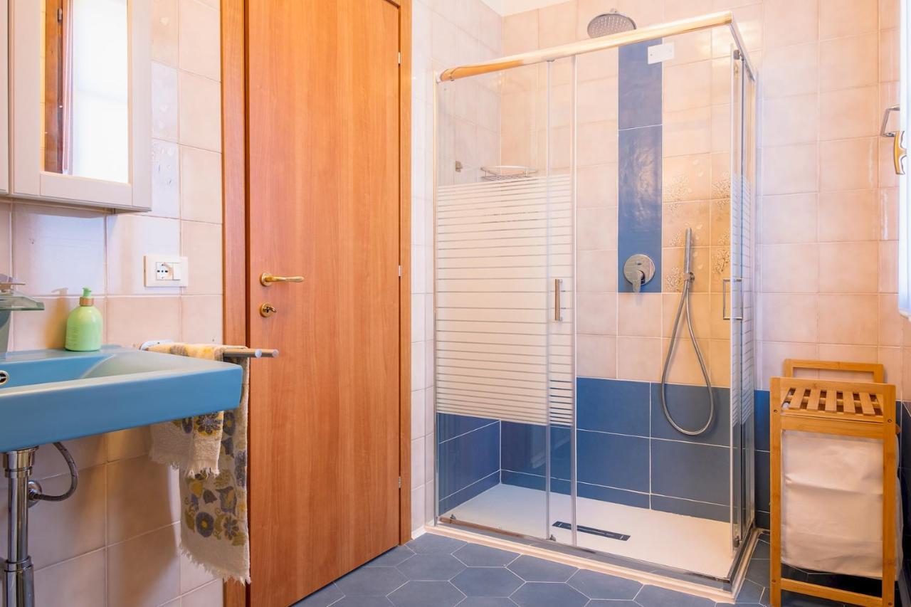 La Casa Sul Porto - Italian Homing Apartment ซีร์มิโอเน ภายนอก รูปภาพ