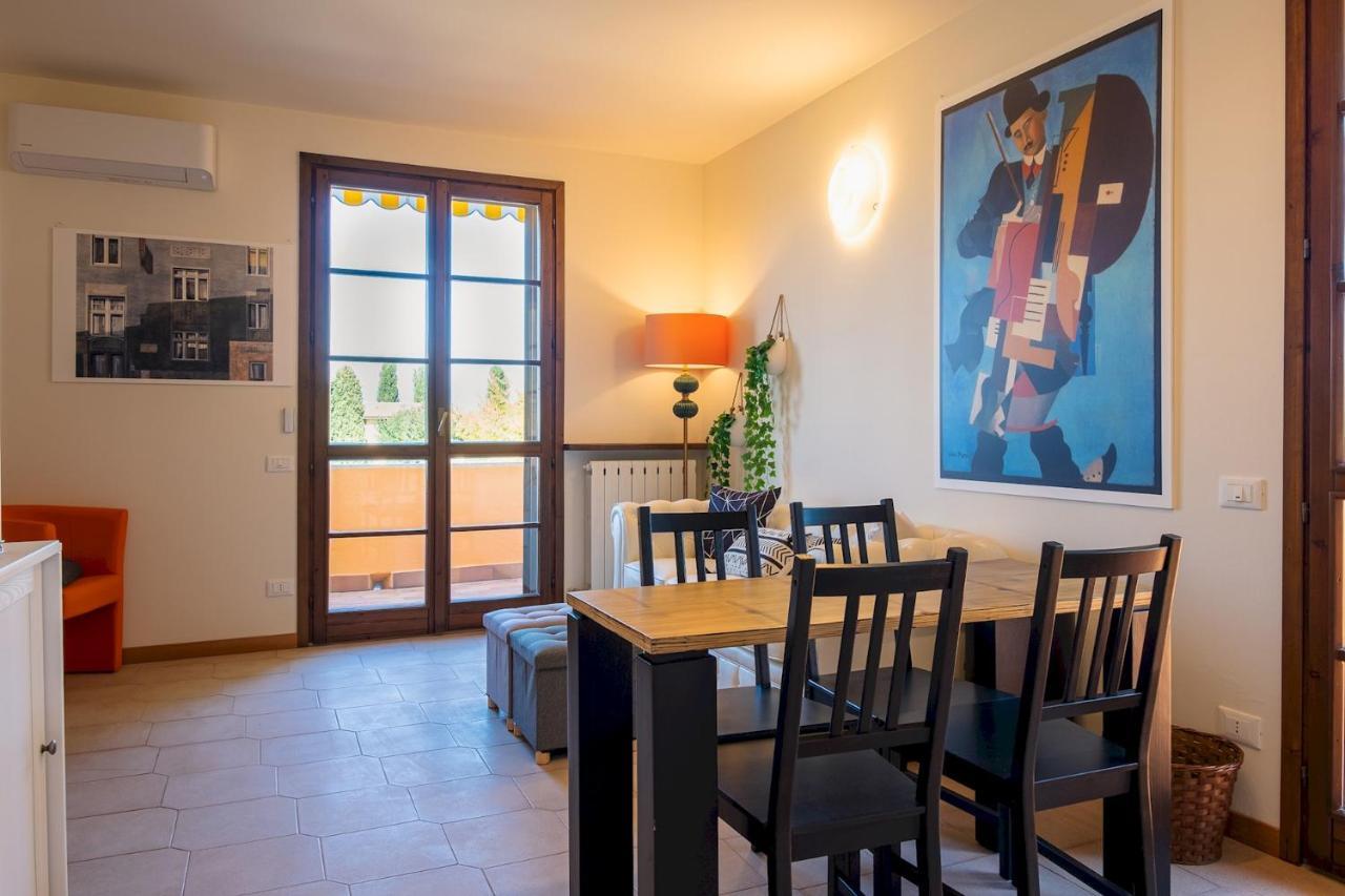 La Casa Sul Porto - Italian Homing Apartment ซีร์มิโอเน ภายนอก รูปภาพ